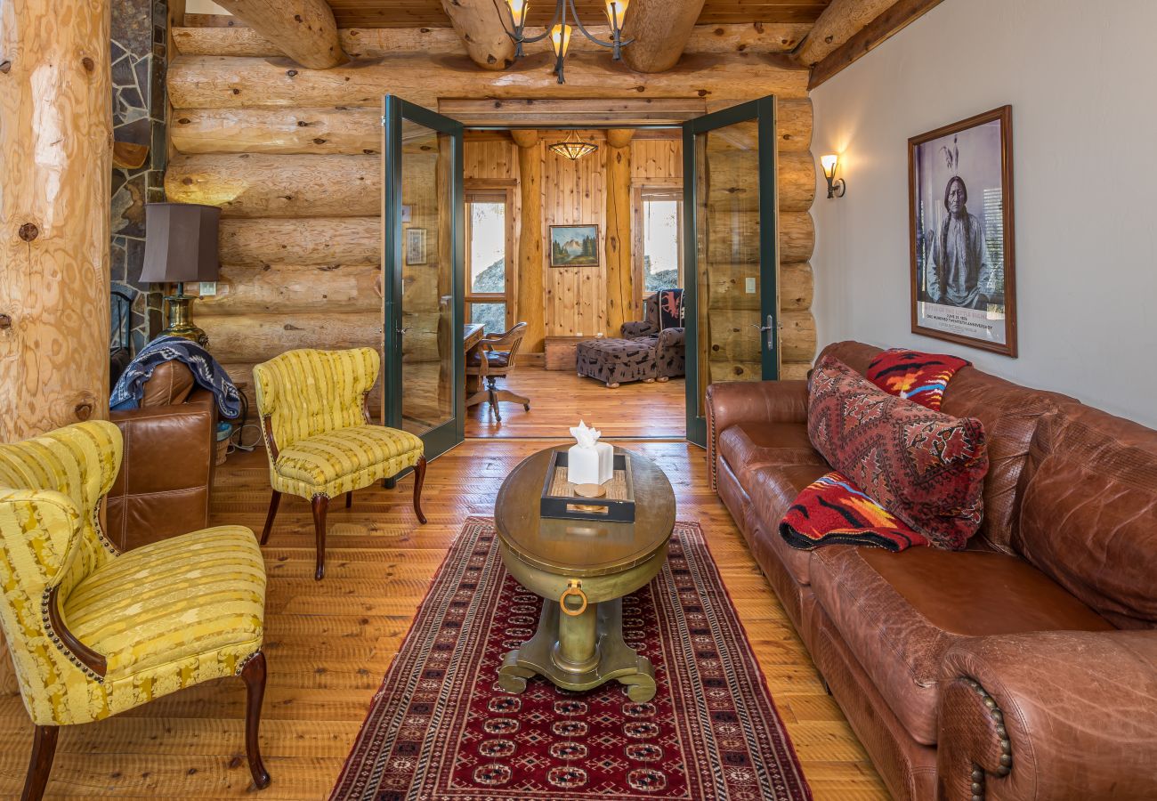 Cabin in Big Sky - Big Sky Beehive Basin Cabin
