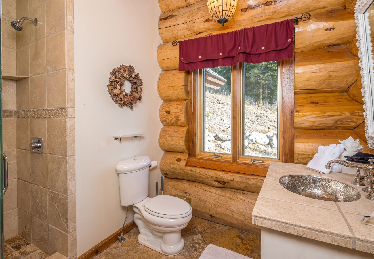 Cabin in Big Sky - Big Sky Beehive Basin Cabin