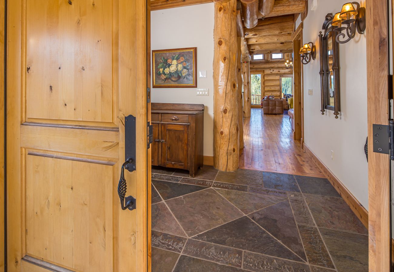 Cabin in Big Sky - Big Sky Beehive Basin Cabin