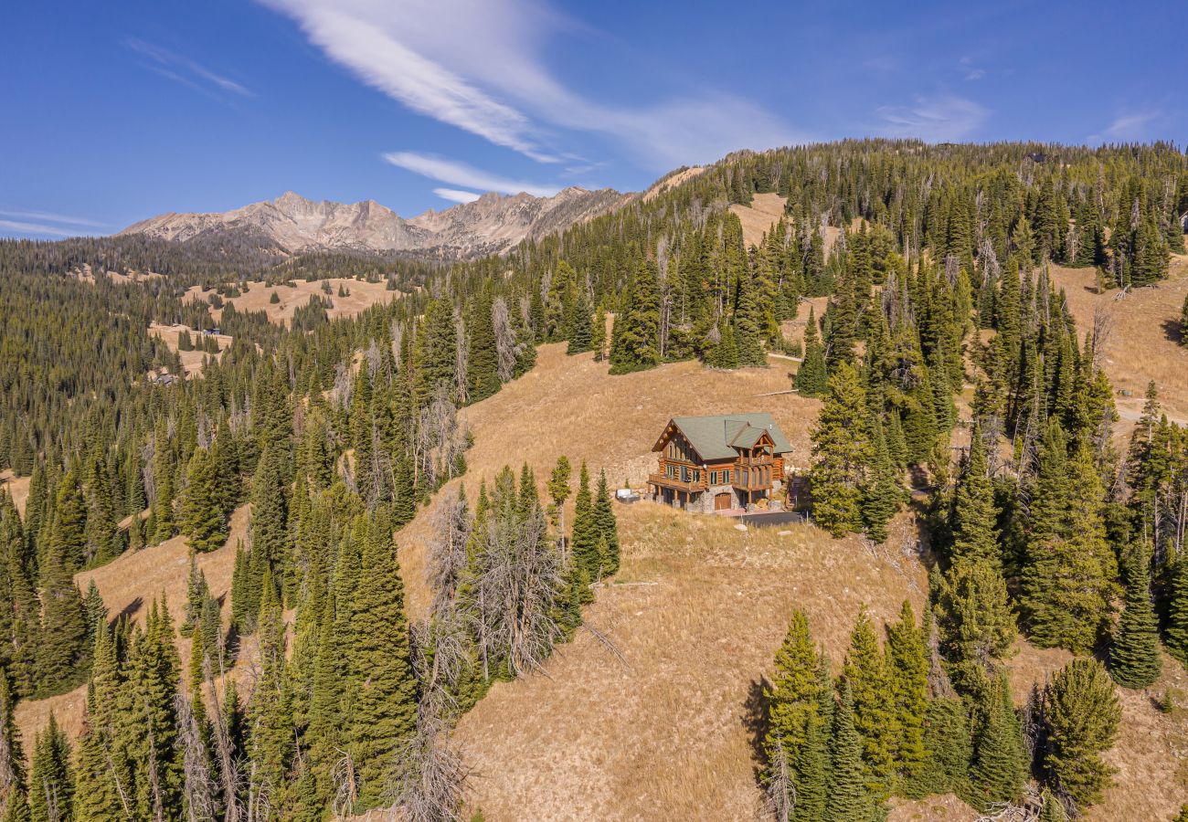 Cabin in Big Sky - Big Sky Beehive Basin Cabin