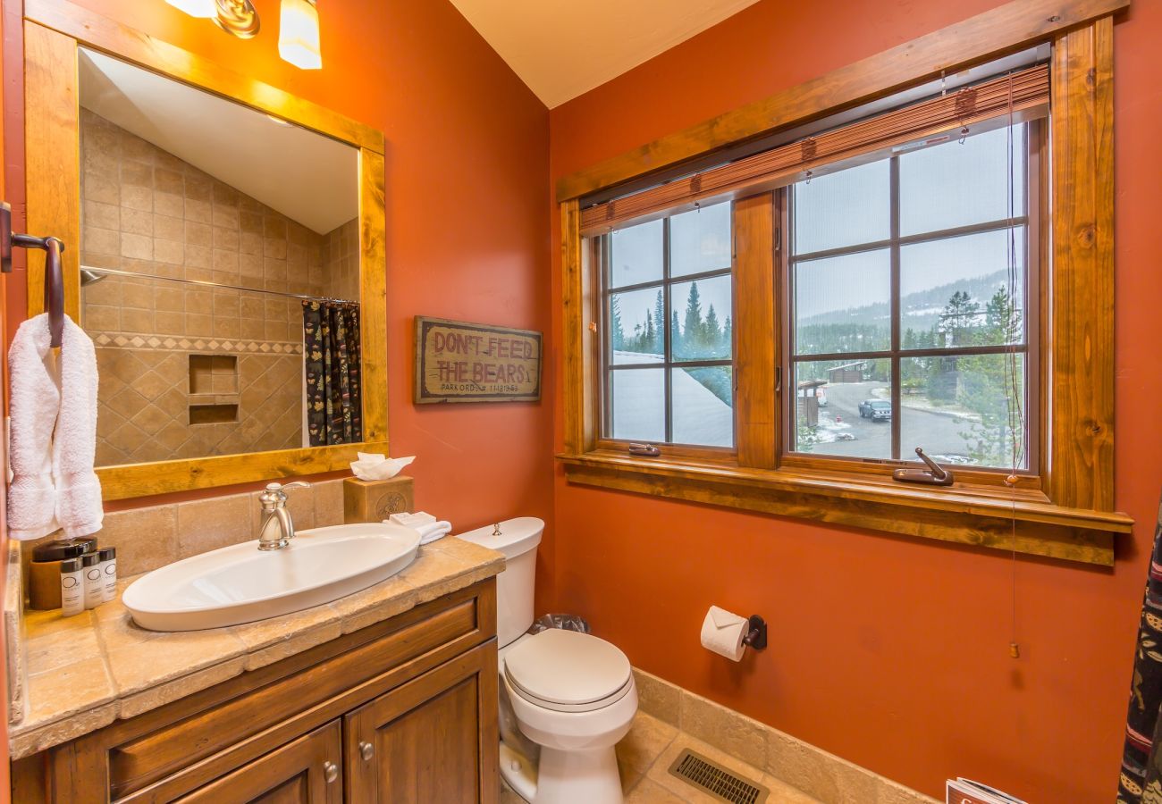 Chalet in Big Sky - New to Market! Vast Ski In/Ski Out Big Sky Chalet