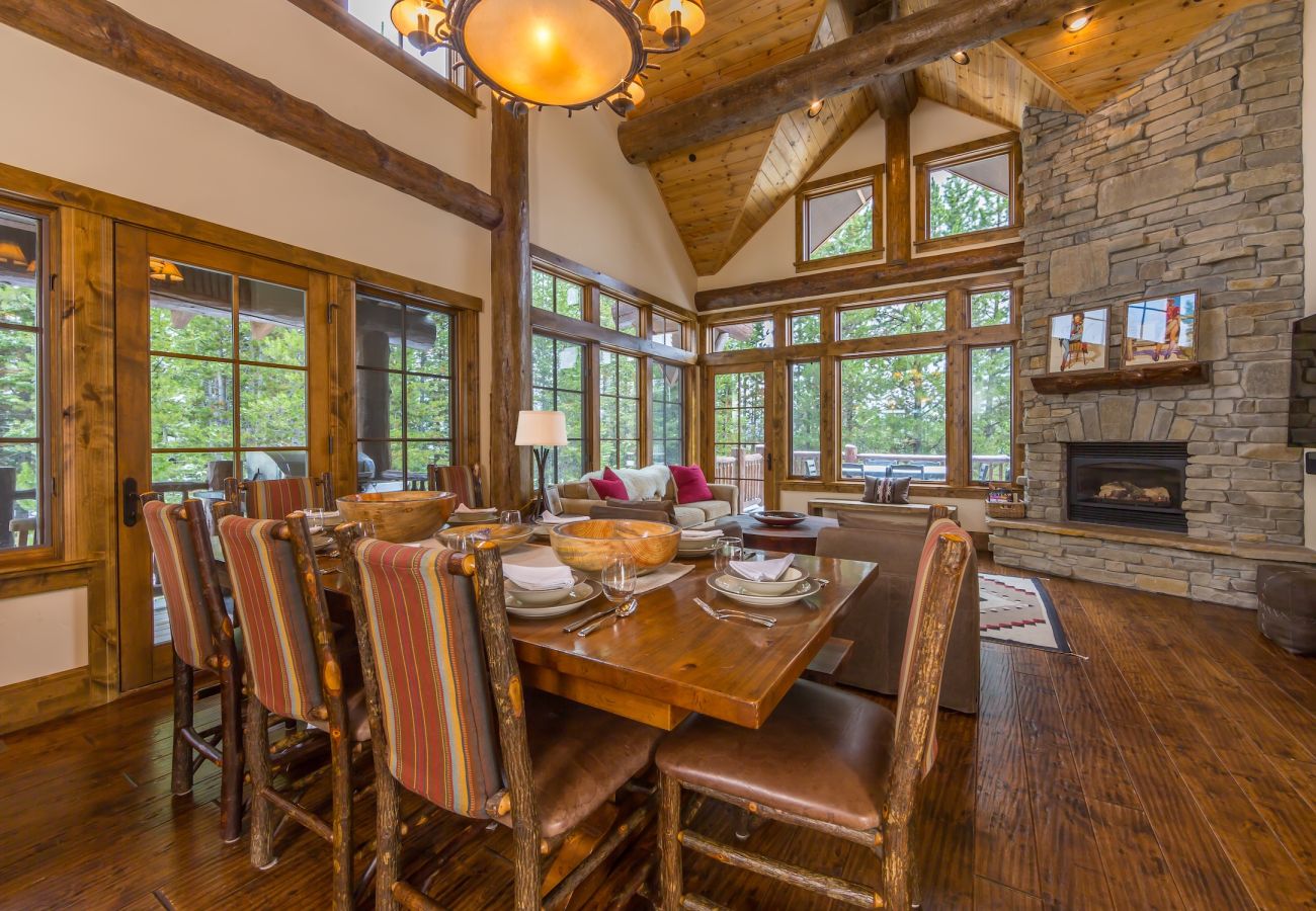 Chalet in Big Sky - New to Market! Vast Ski In/Ski Out Big Sky Chalet