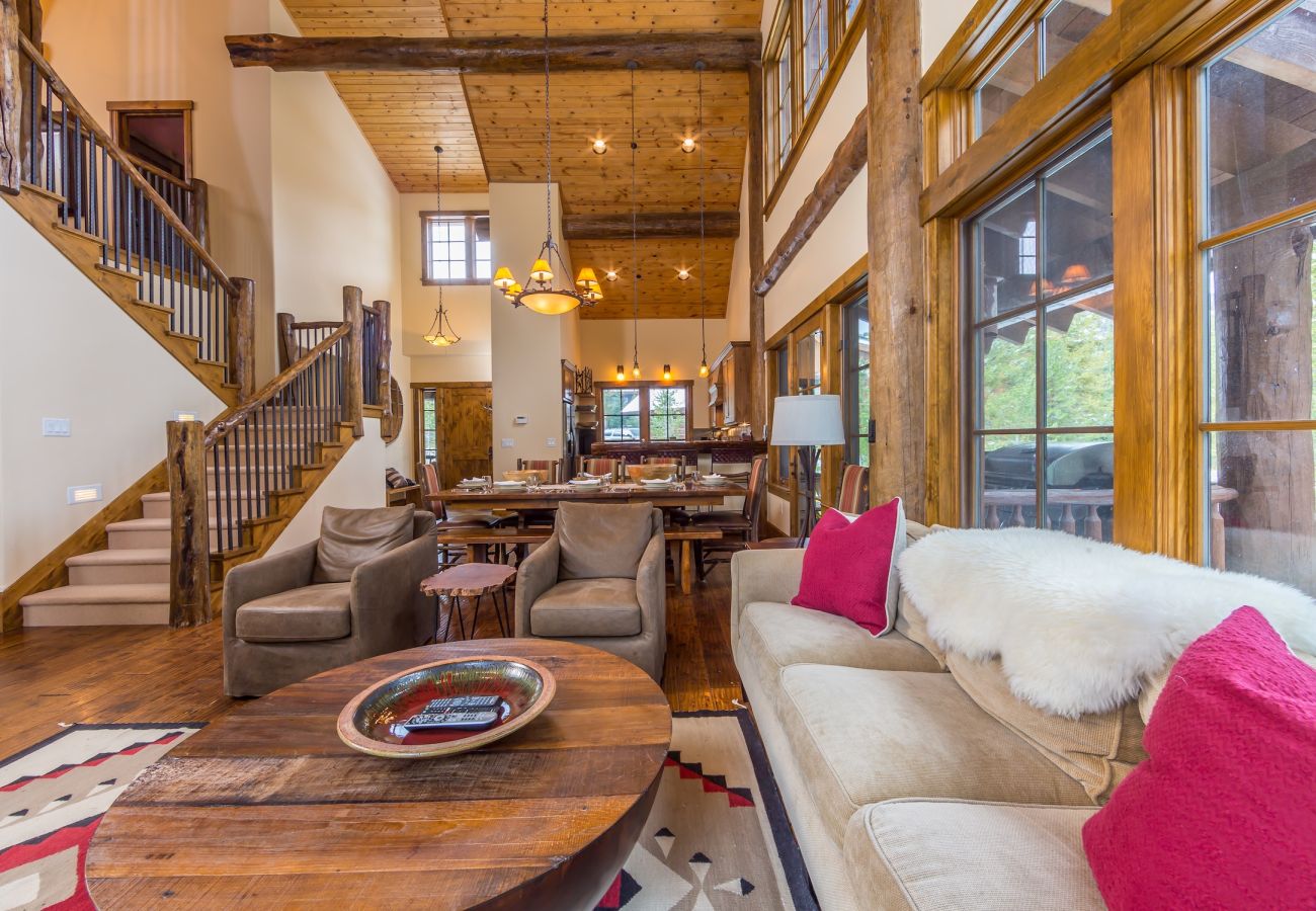 Chalet in Big Sky - New to Market! Vast Ski In/Ski Out Big Sky Chalet