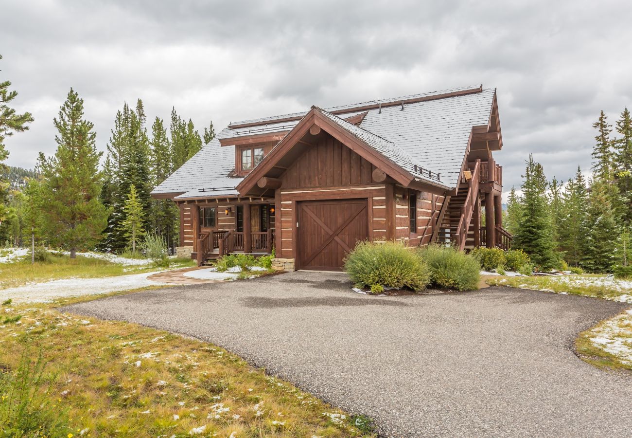 Chalet in Big Sky - New to Market! Vast Ski In/Ski Out Big Sky Chalet