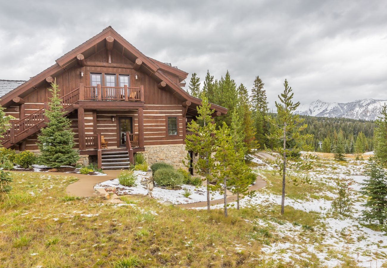 Chalet in Big Sky - New to Market! Vast Ski In/Ski Out Big Sky Chalet