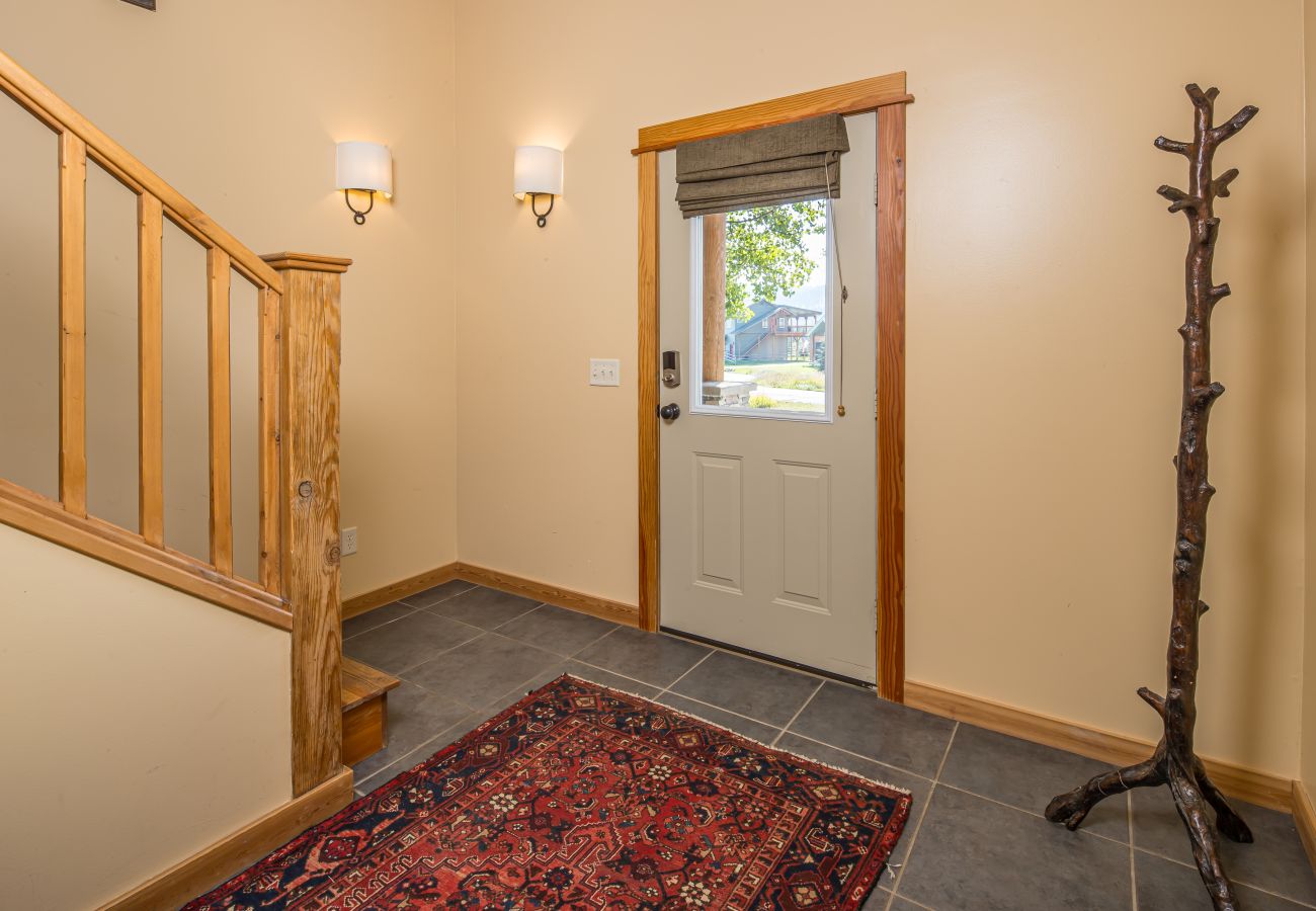 Townhouse in Big Sky - New to Market! Big Sky Town Center Home
