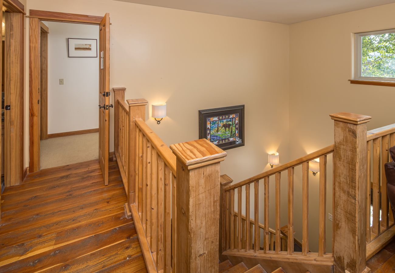 Townhouse in Big Sky - New to Market! Big Sky Town Center Home