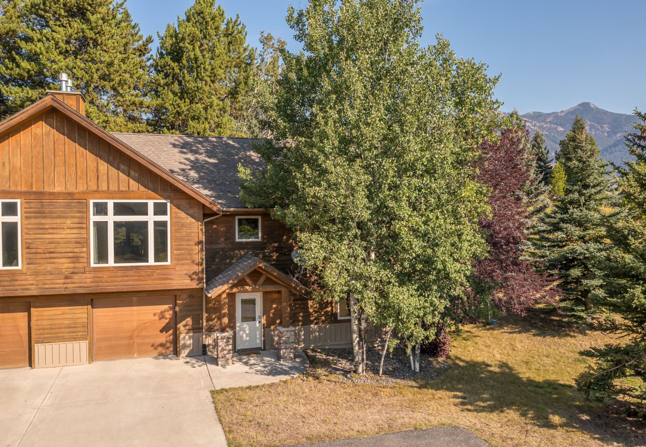 Townhouse in Big Sky - New to Market! Big Sky Town Center Home