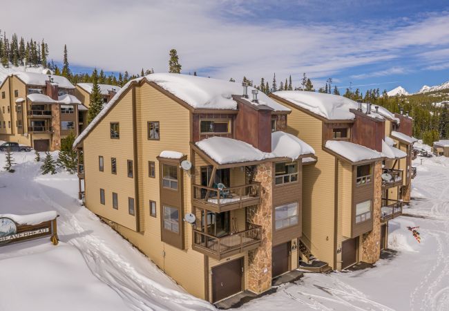 Condominium in Big Sky - New to Market! Ski in/Ski Out Big Sky Mountain Condo