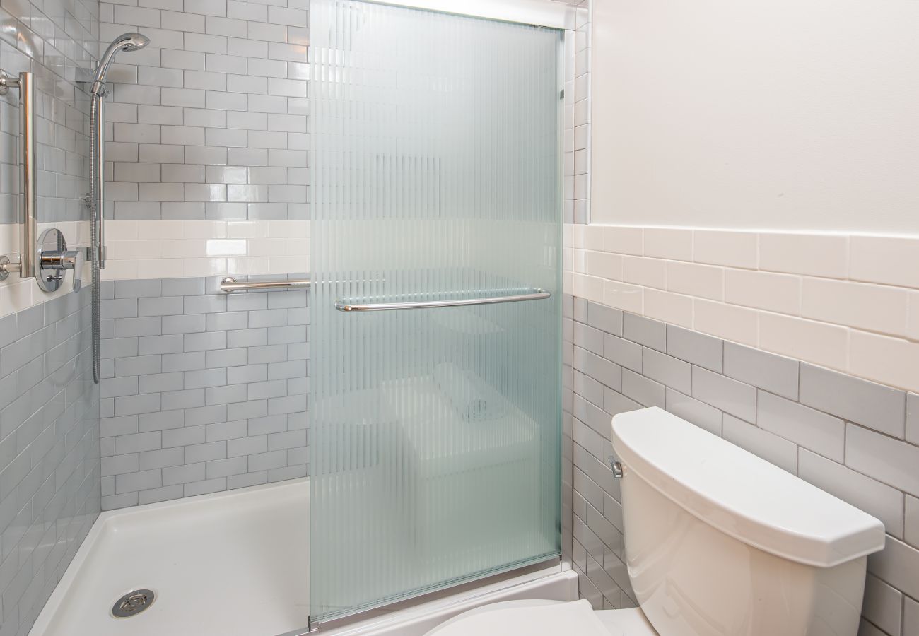 Condominium in Big Sky - New to Market! Ski in/Ski Out Big Sky Mountain Condo