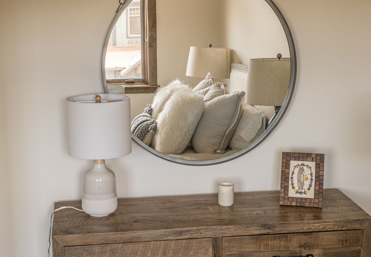 Condominium in Big Sky - New to Market! Big Sky Town Center Retreat