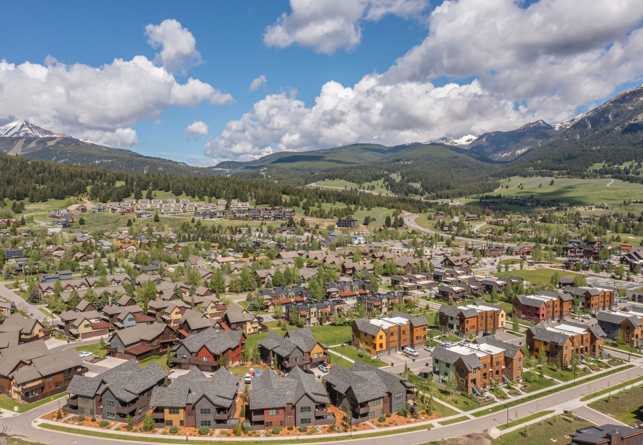 Condominium in Big Sky - New to Market! Big Sky Town Center Retreat