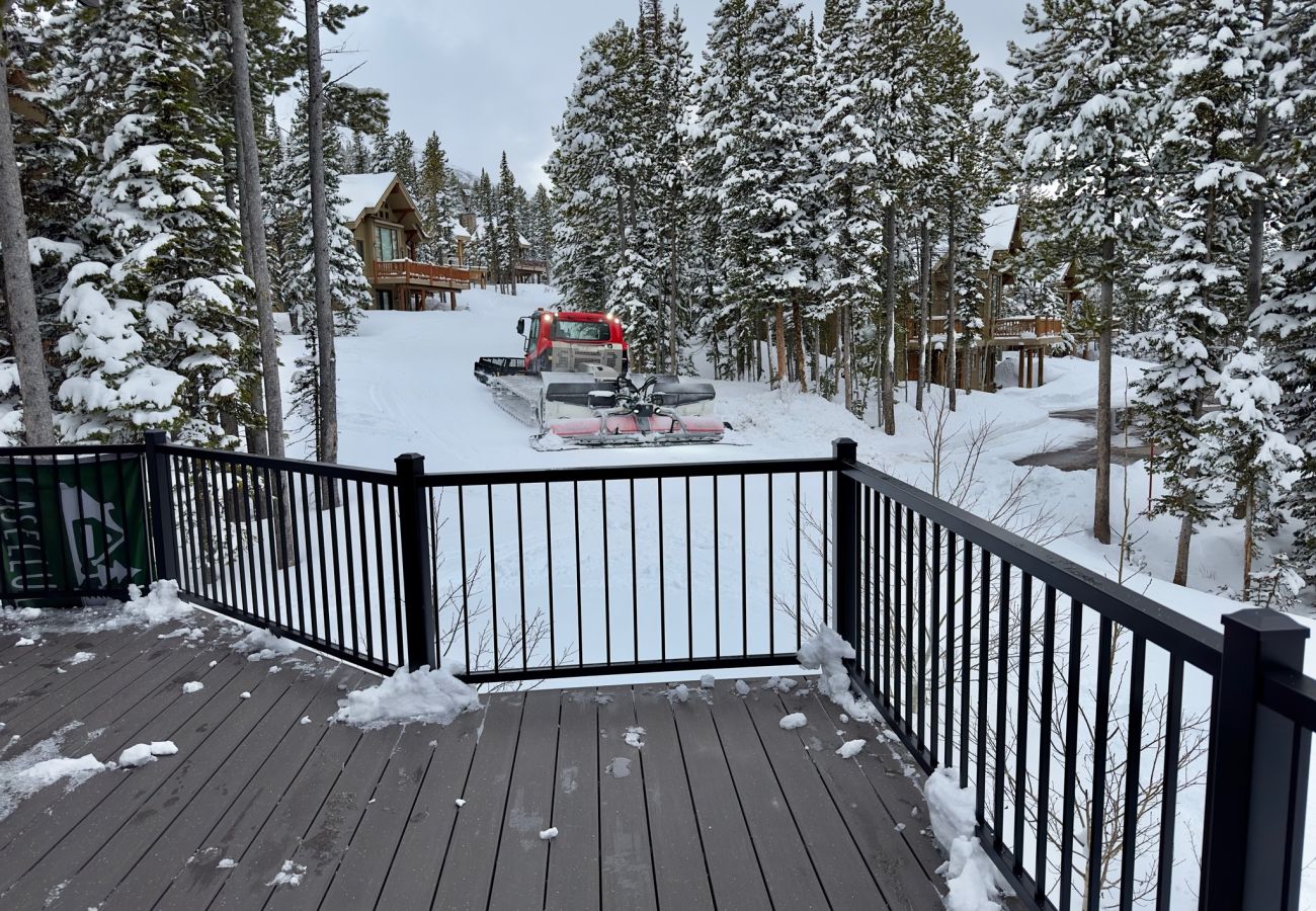 House in Big Sky - New Listing! Slopeside at Cowboy Heaven