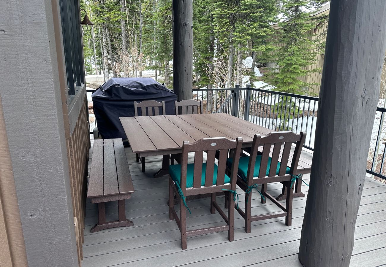House in Big Sky - New Listing! Slopeside at Cowboy Heaven