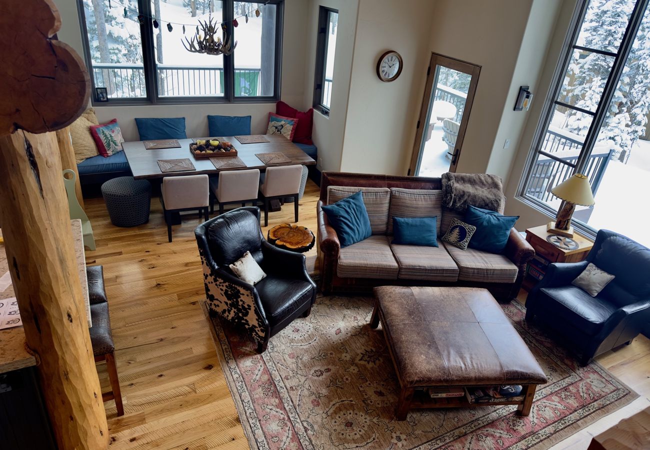 House in Big Sky - New Listing! Slopeside at Cowboy Heaven