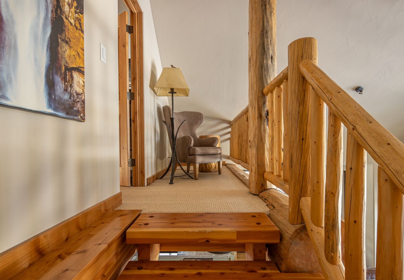 House in Big Sky - New Listing! Slopeside at Cowboy Heaven
