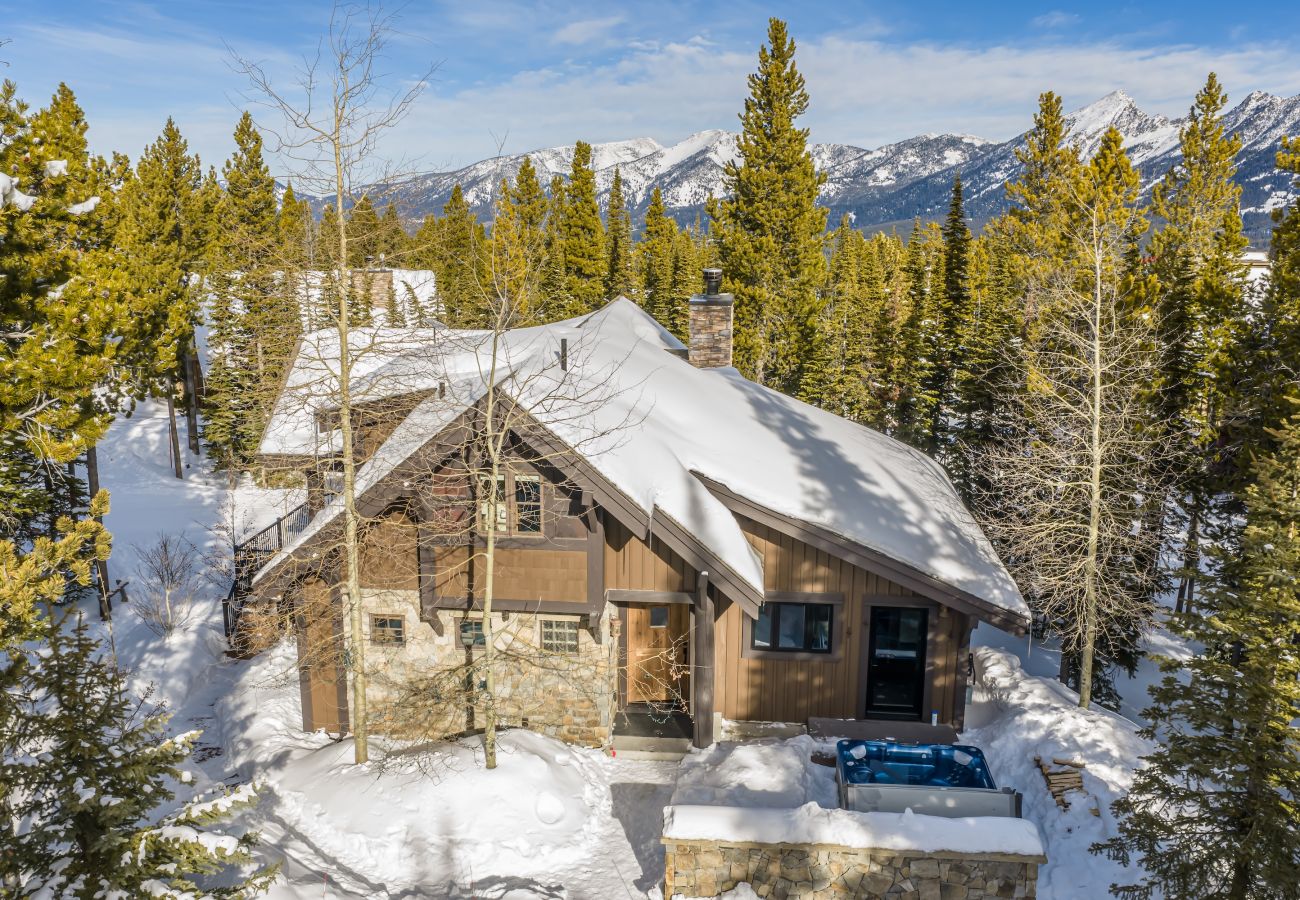 House in Big Sky - New Listing! Slopeside at Cowboy Heaven