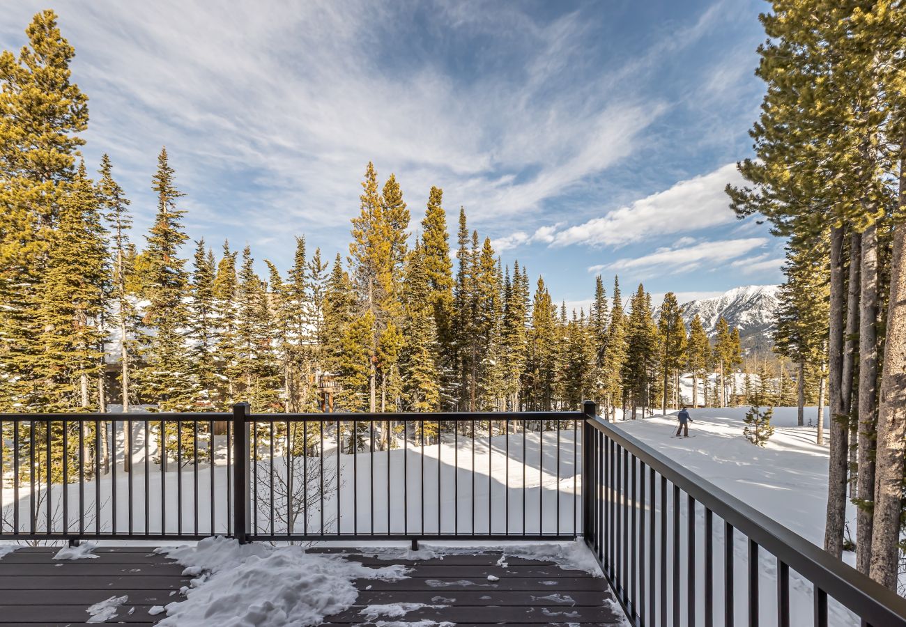 House in Big Sky - New Listing! Slopeside at Cowboy Heaven