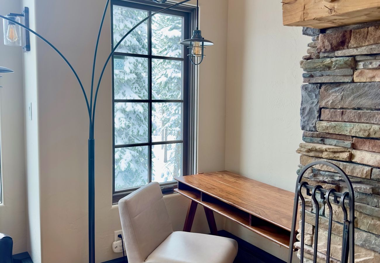 House in Big Sky - New Listing! Slopeside at Cowboy Heaven